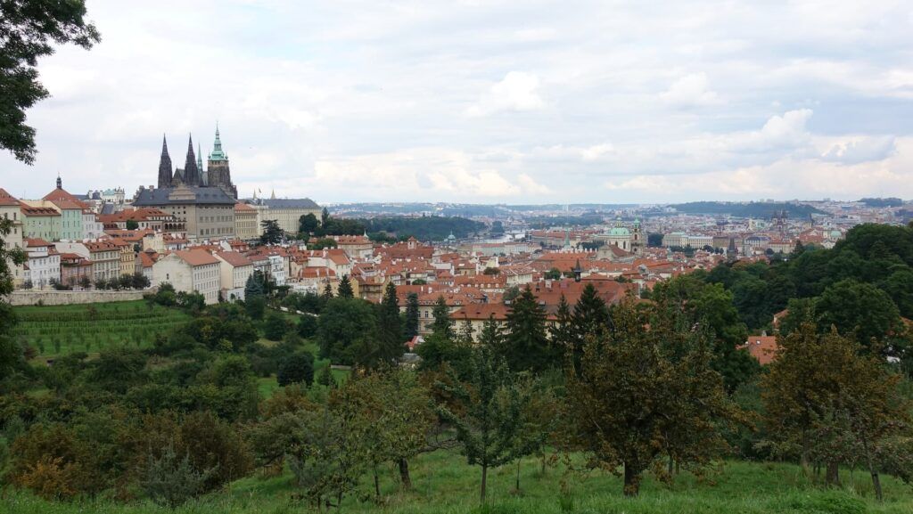 Panorama del castello di Praga visto dal parco Letná