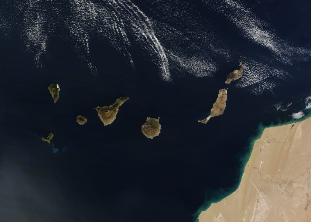 Le isole canarie e l'oceano atlantico visti dallo spazio