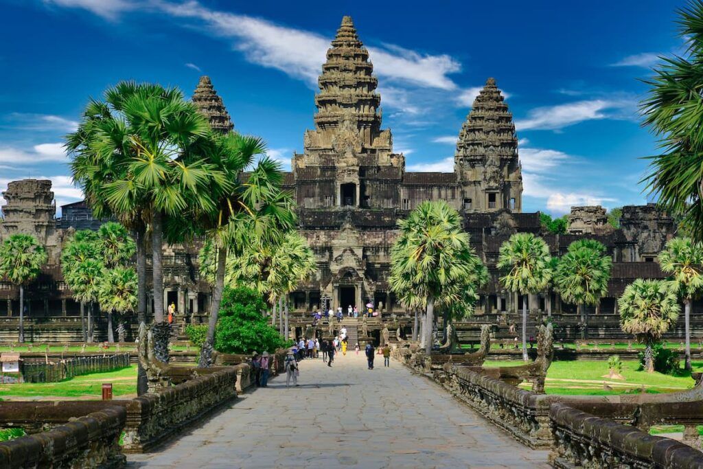 Angkor Wat il bellissimo tempio dentro il sito archeologico di Angkor