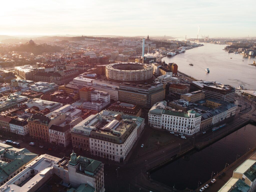 I palazzi moderni di Göteborg al tramonto