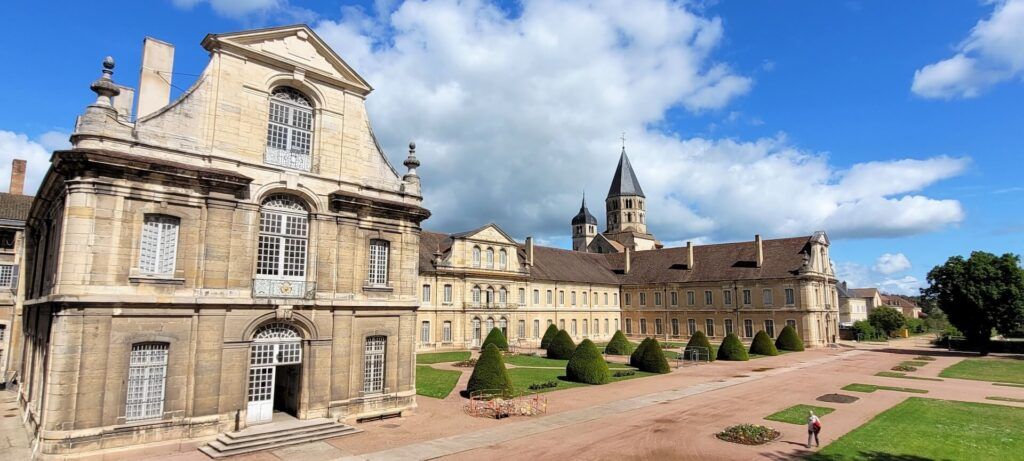 l'abbazia di Cluny, uno dei capolavori della Borgogna