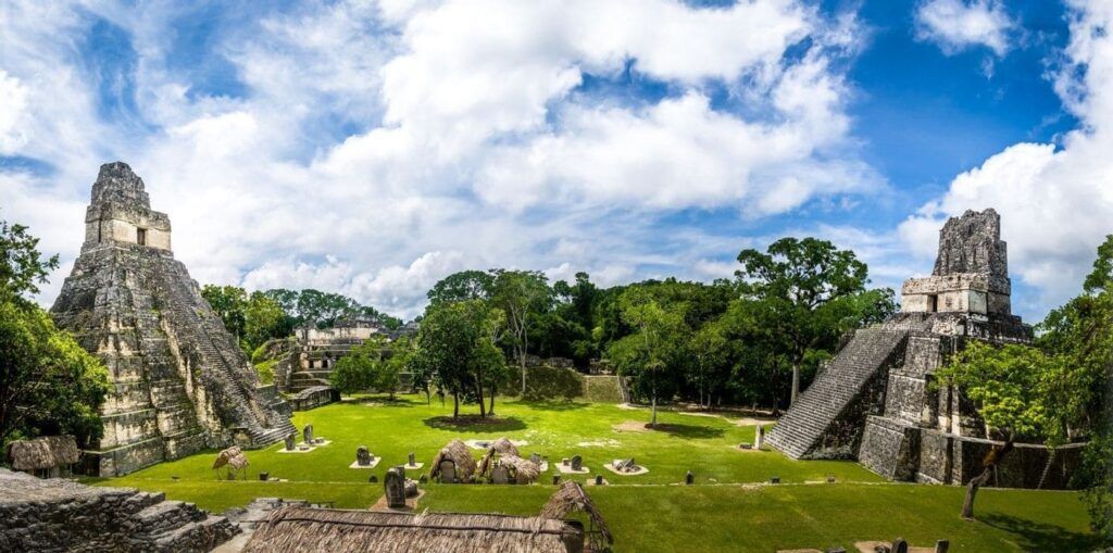 Le rovine maya di Tikal