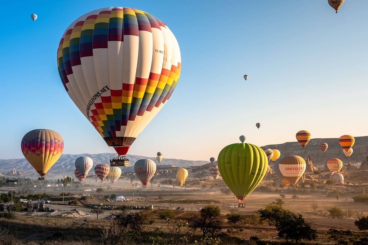 Quando andare in Cappadocia, tra dervisci rotanti, caravanserragli e 99 Luftballons