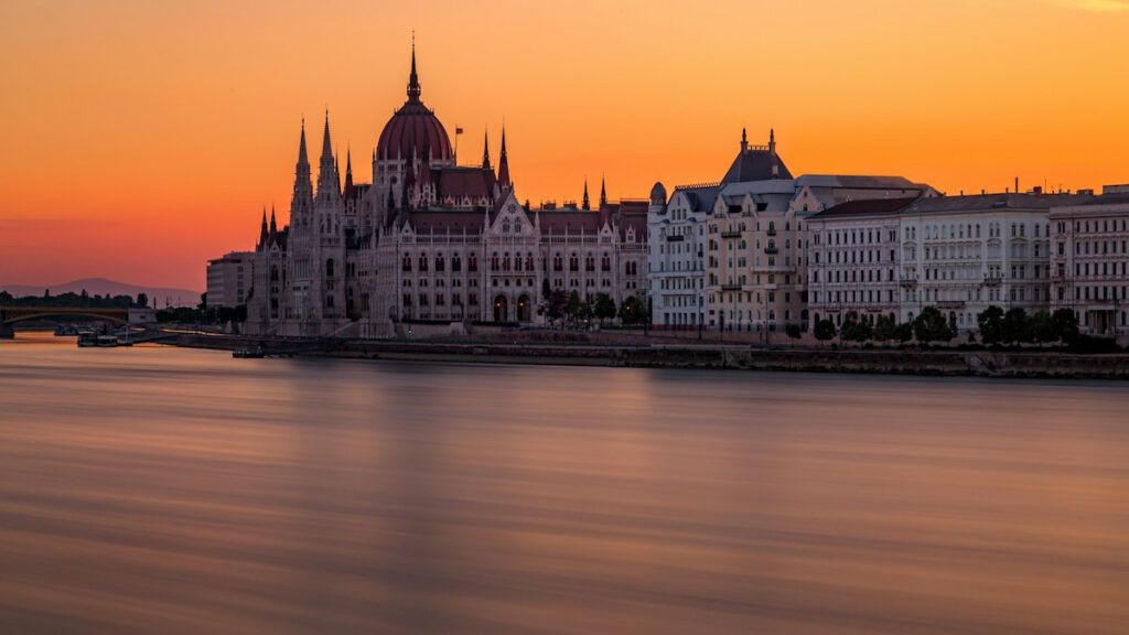 Tramonto a budapest