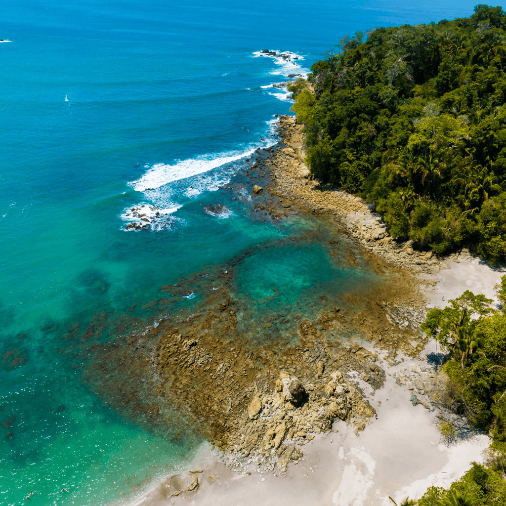 Le spiagge della Costa Rica tra Oceano Pacifico e Mar dei Caraibi