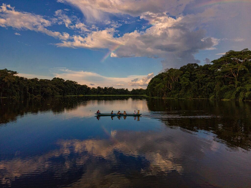 viaggio in barca in amazzonia