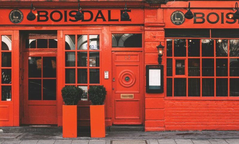 Cosa mangiare a Londra tra piatti tipici e alternative vegane (anche spendendo poco)
